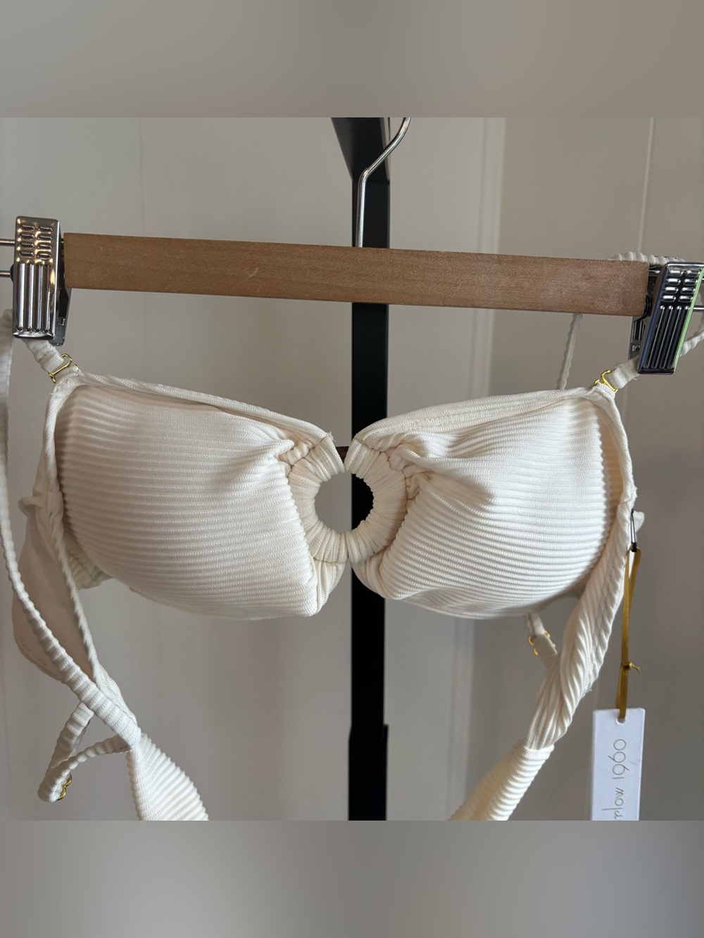 House of Harlow 1960 Ribbed Bikini Top Ring Center Halter Cream Womens M NWT